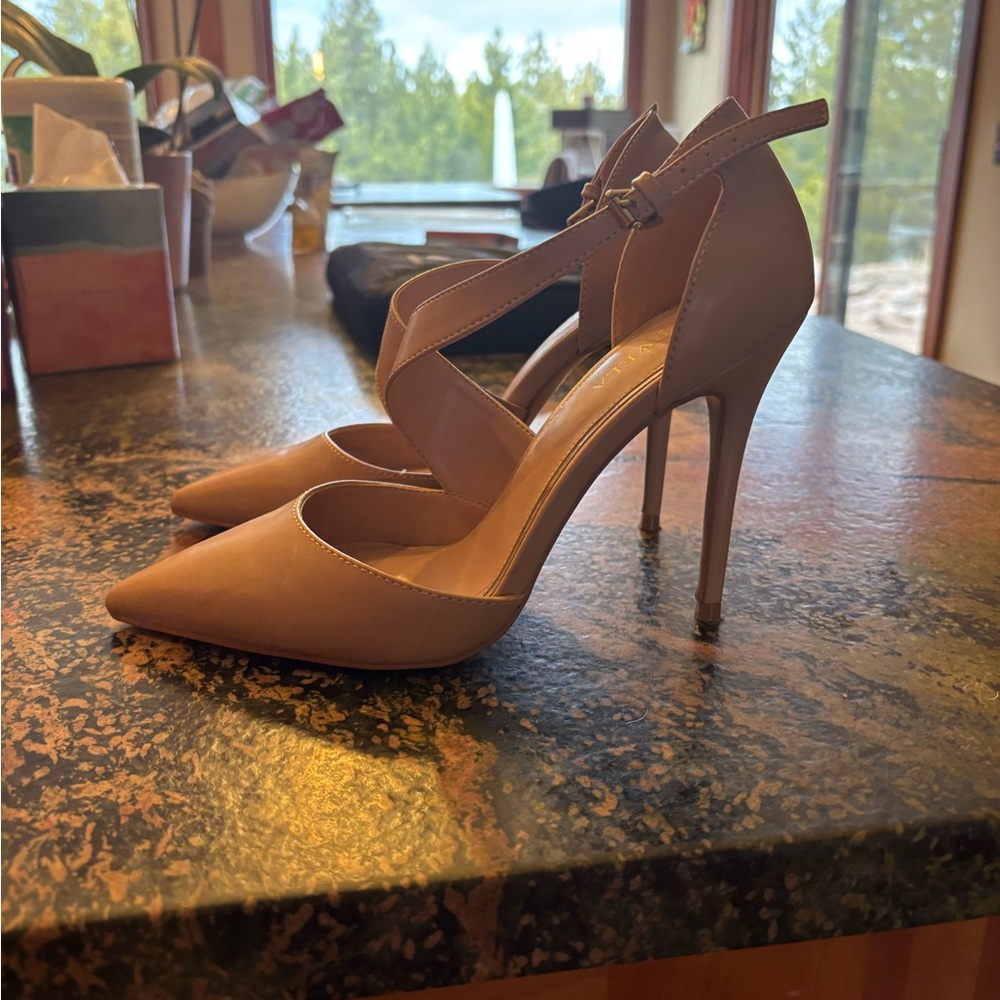Carvela Tan Women's Heels Size 38